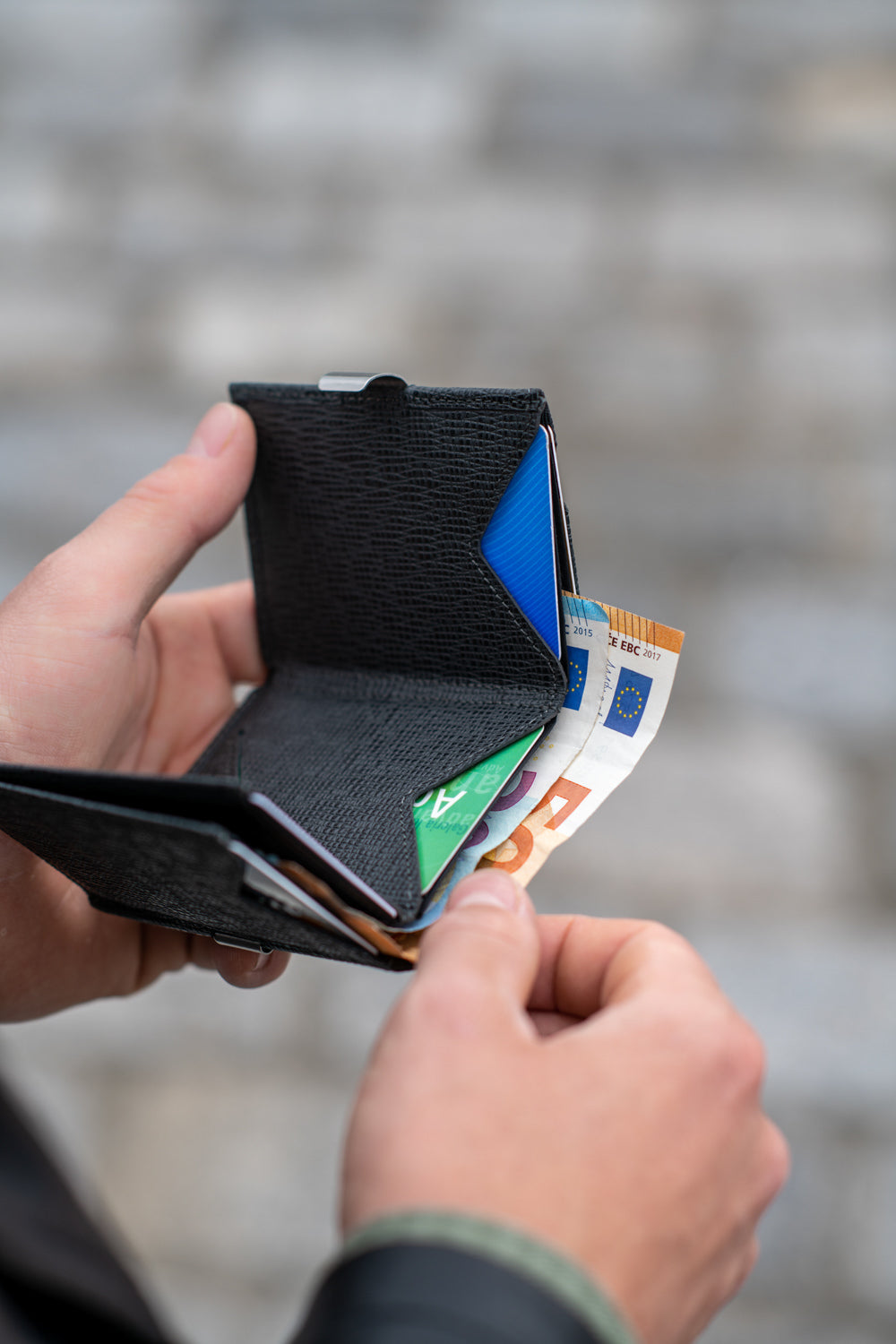 WALLET - Mosaic Black LushLiv