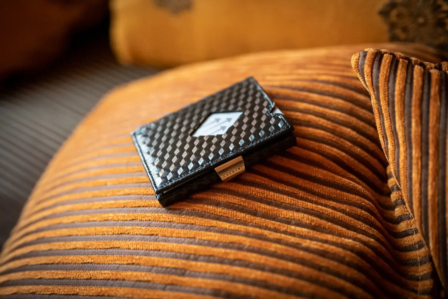 WALLET - Black Cube LushLiv